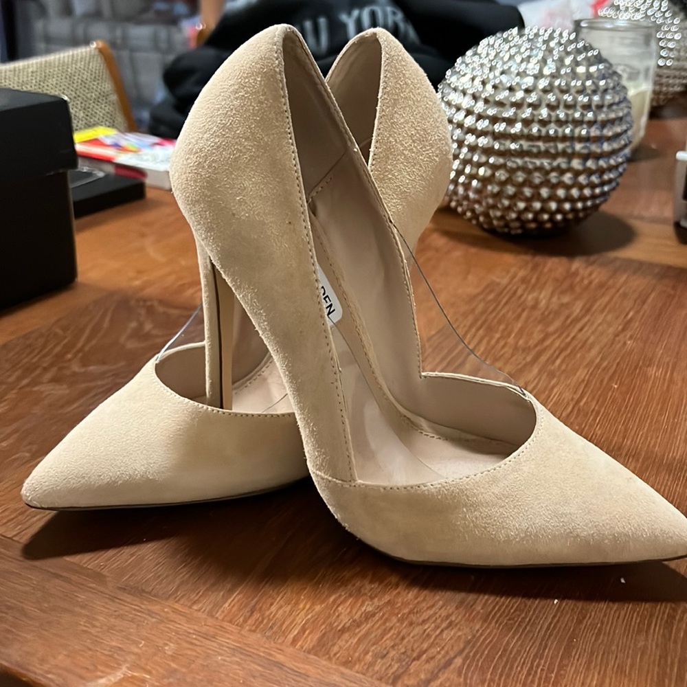 Tan Steven Madden Pumps